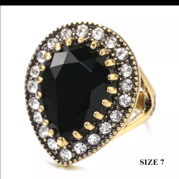 ANTIQUE GOLD BOHO BLACK CRYSTAL RING - Picture 4 of 6